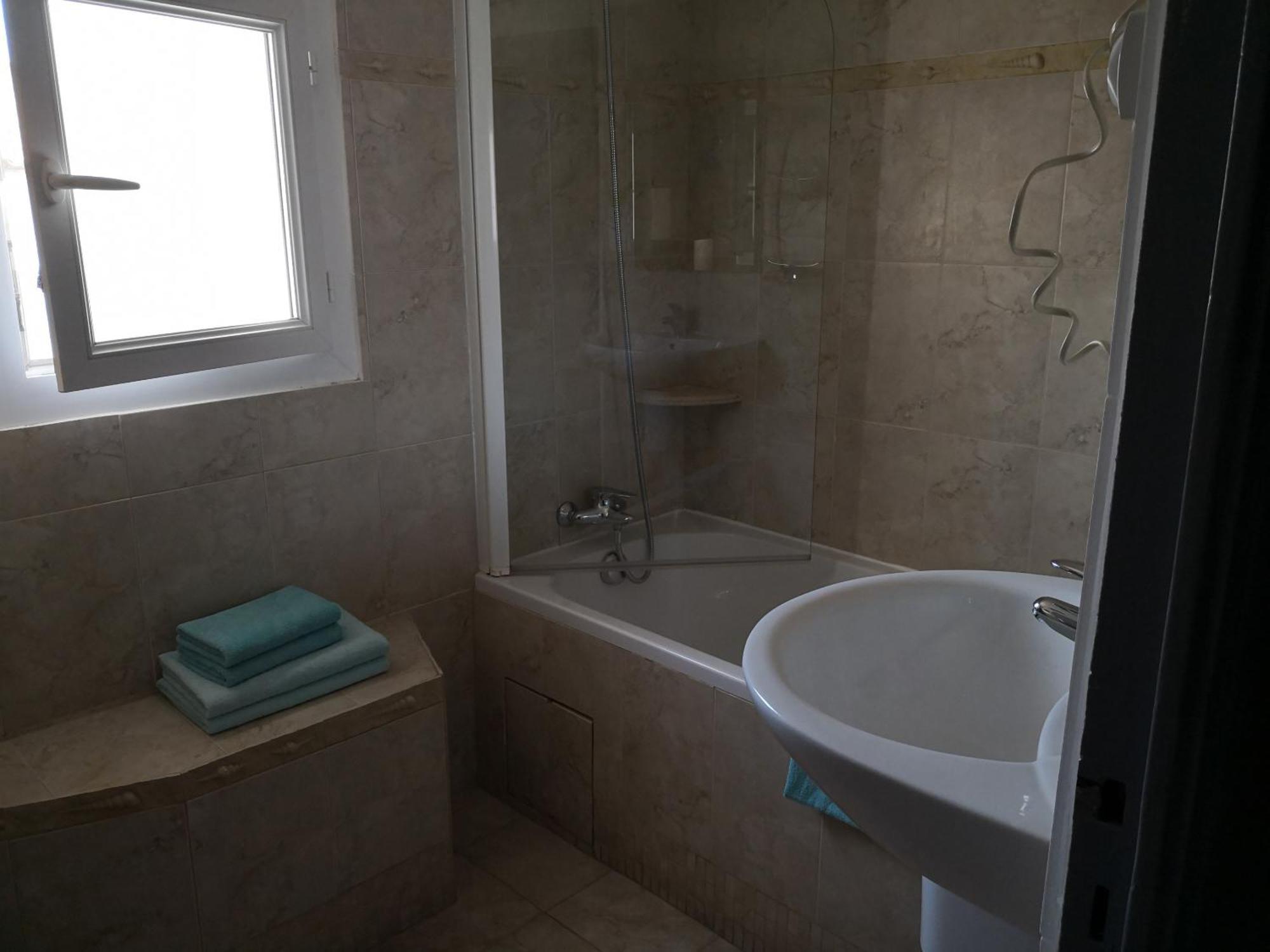 Le Dauphin Bleu Hotel Saintes-Maries-de-la-Mer Room photo